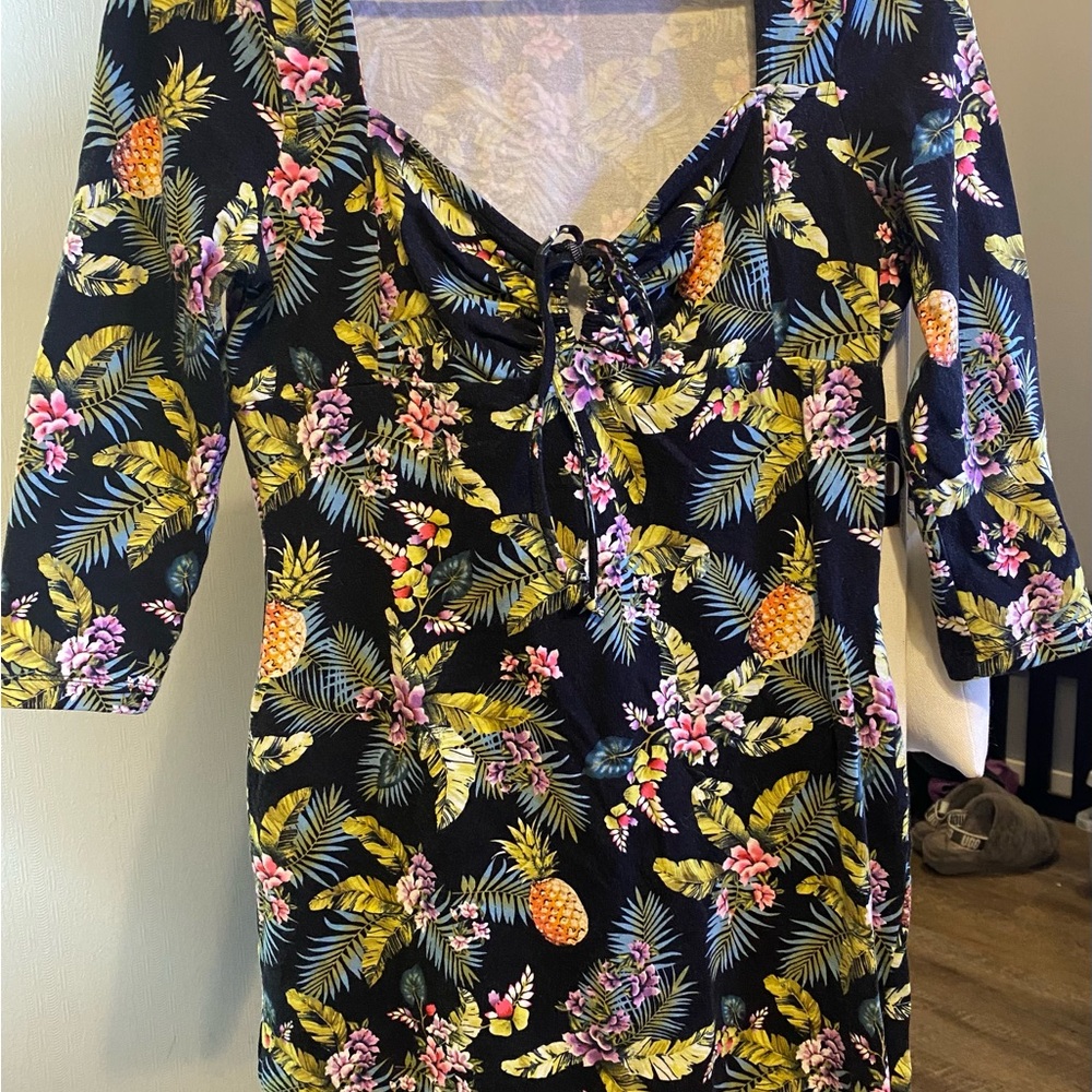 Forever 21 Black Floral Dress Ready for a tropical vacation.